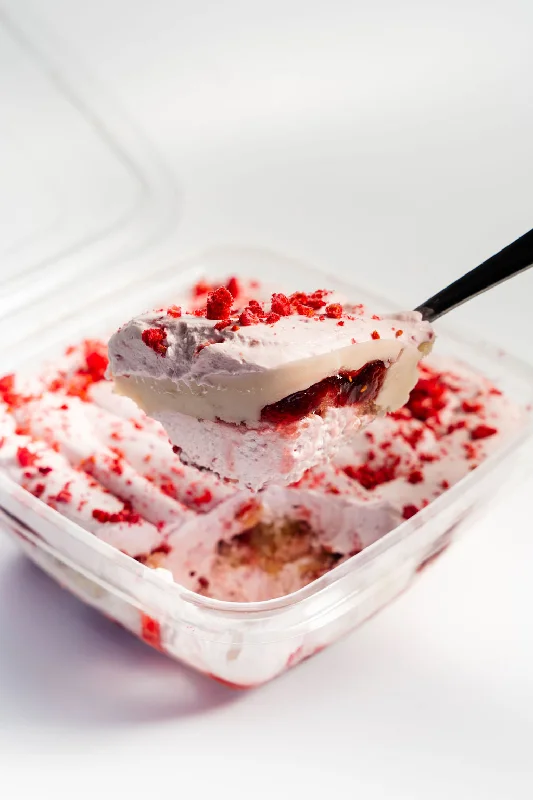 Gluten-Free Raspberry White Choc dessert tub- family Size